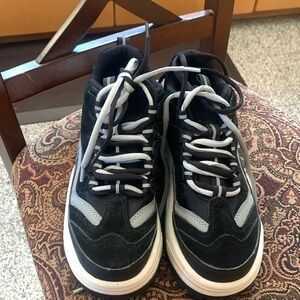 Jeffrey Campbell Era Platform Sneaker Size 6 Black White Gray. New no box